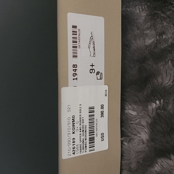 Gucci GG Canvas shoes size 10.5 barely used! - Picture 7 of 7